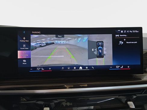 Used 2024 BMW X5 sDrive40i w/ Premium Package image 21