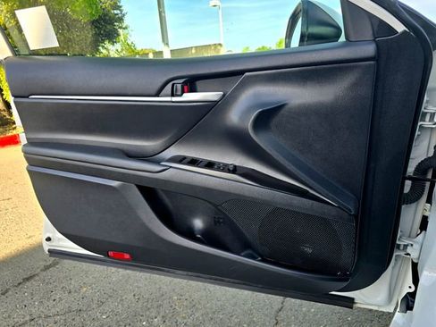 Used 2024 Toyota Camry LE image 17