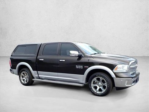 Used 2014 RAM 1500 Laramie w/ Convenience Group AWD/4WD image 10