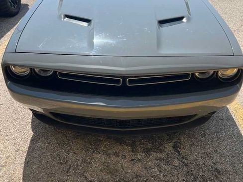 Used 2017 Dodge Challenger SXT Plus RWD image 1