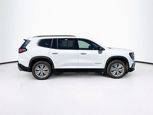 Used 2024 GMC Acadia Elevation image 8