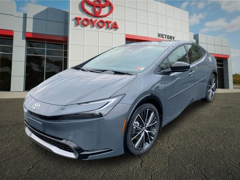 New 2026 Toyota Prius XLE image 7