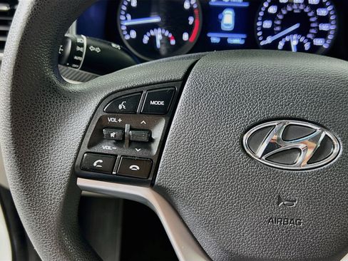 Used 2021 Hyundai Tucson Value FWD image 18