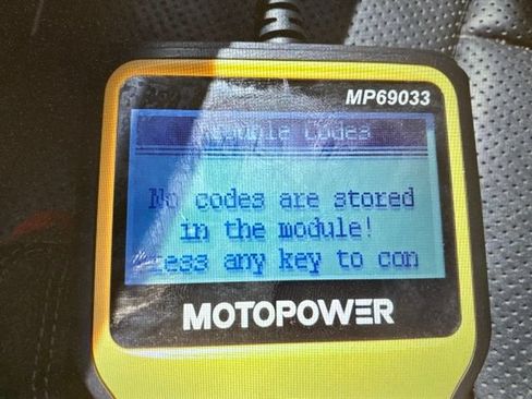 Used 2019 Chrysler Pacifica Limited w/ Advanced Safetytec Group FWD image 26