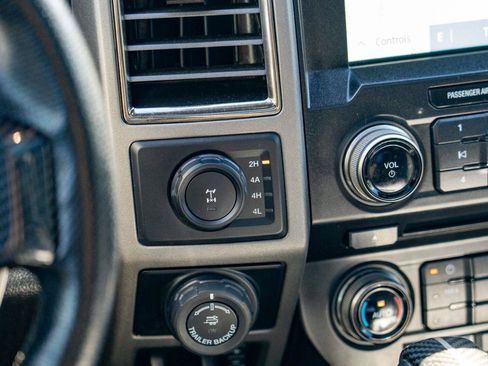 Used 2017 Ford F150 Raptor w/ Equipment Group 802A Luxury AWD/4WD image 23