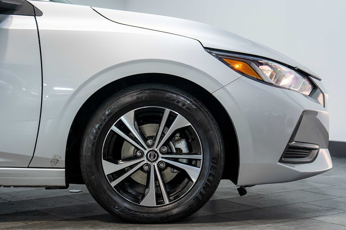 Used 2023 Nissan Sentra SV FWD image 9