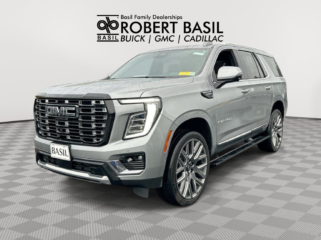 Used 2025 GMC Yukon Denali Ultimate AWD/4WD image 1