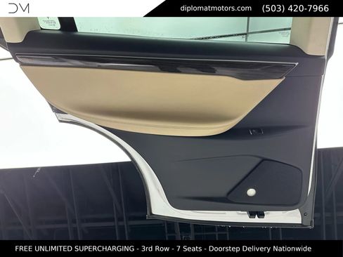 Used 2016 Tesla Model X 75D image 29