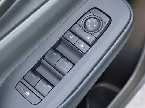 Certified 2023 Toyota Prius LE image 29