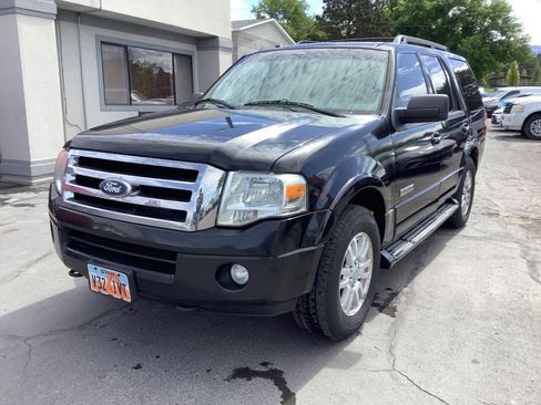 Used 2013 Ford Expedition XLT w/ HD Trailer Tow Pkg AWD/4WD image 4