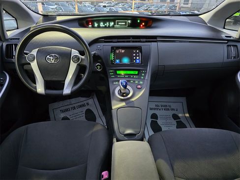 Used 2011 Toyota Prius Two image 18