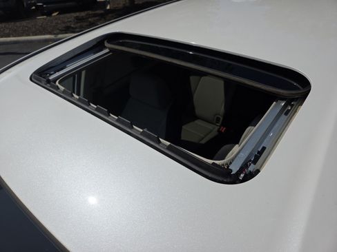 Used 2023 Honda Civic LX image 4
