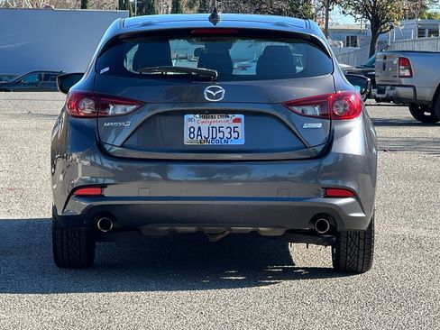 Used 2018 MAZDA MAZDA3 Touring image 5