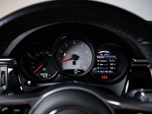 Certified 2021 Porsche Macan S AWD/4WD image 15