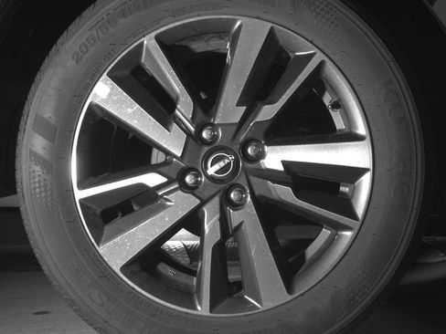 Used 2025 Nissan Versa SV image 15