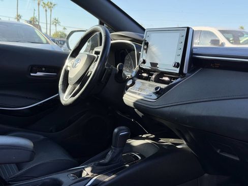 Used 2020 Toyota Corolla XSE image 26