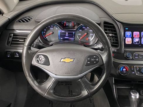 Certified 2018 Chevrolet Impala LT FWD image 16
