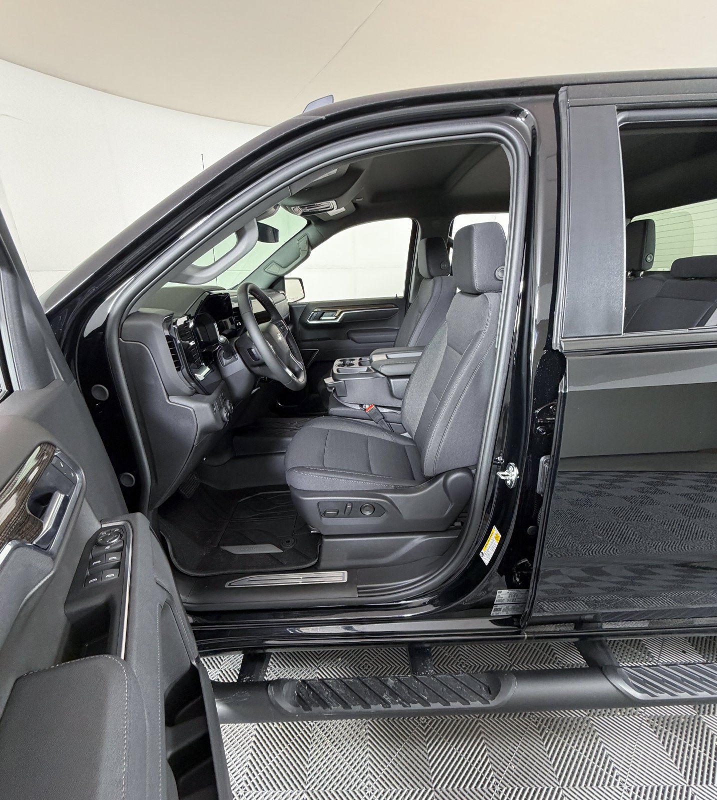 New 2026 Chevrolet Silverado 1500 RST w/ RST Select Package RWD image 8