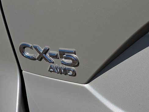 Used 2025 MAZDA CX-5 AWD 2.5 S w/ Select Package image 18