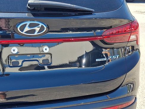 Used 2021 Hyundai Santa Fe Limited AWD/4WD image 16