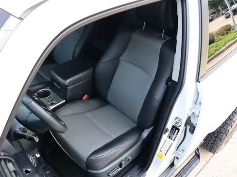 Used 2023 Toyota 4Runner SR5 Premium image 32