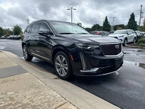 Used 2022 Cadillac XT6 Premium Luxury w/ Technology Package AWD/4WD image 7