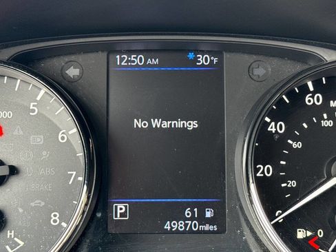 Used 2020 Nissan Rogue SV image 23