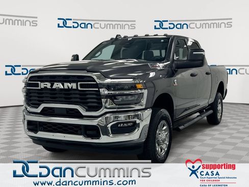Used 2025 RAM 2500 Tradesman AWD/4WD image 1