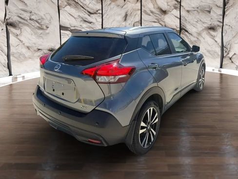 Used 2020 Nissan Kicks SV FWD image 7