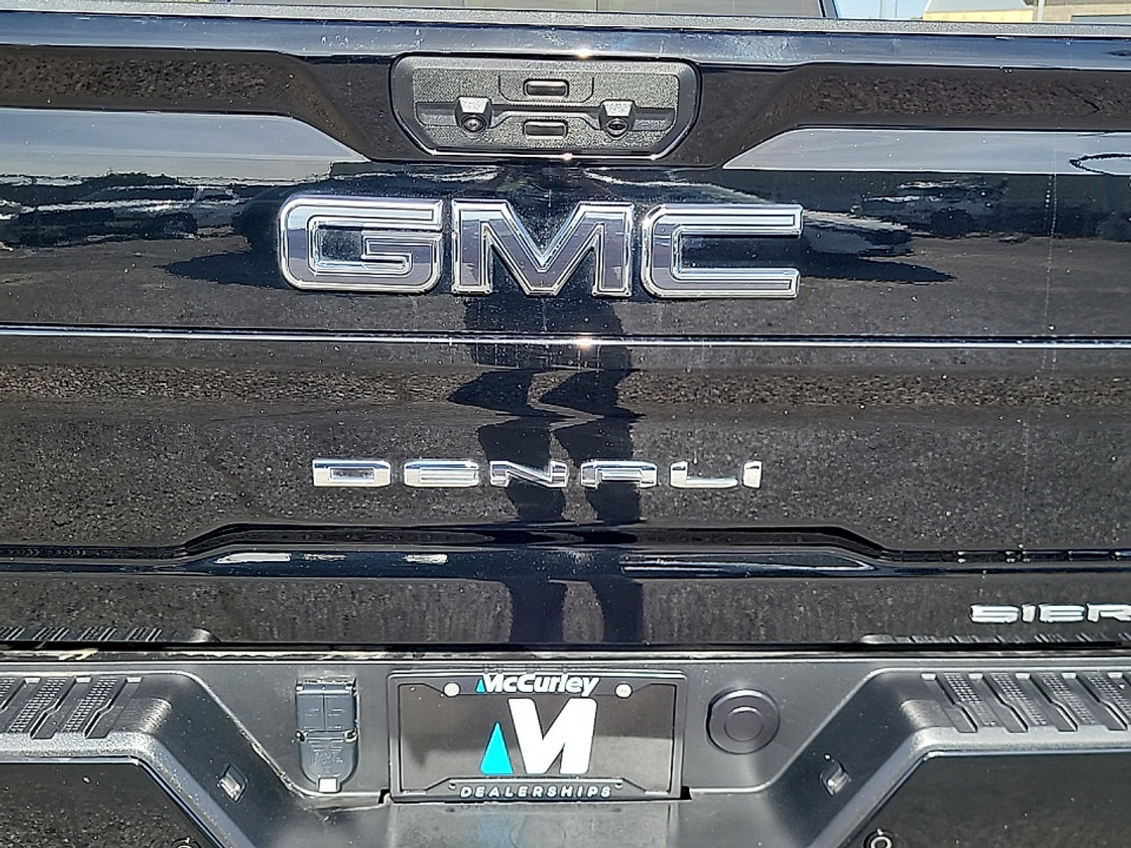 Used 2024 GMC Sierra 3500 Denali Ultimate AWD/4WD image 34
