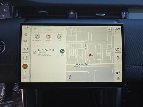 Certified 2025 Land Rover Discovery Sport Dynamic SE image 22