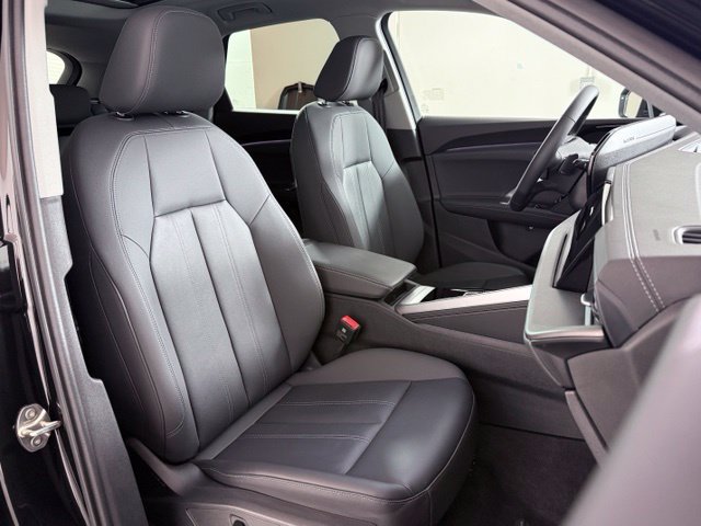 Used 2025 Audi Q5 Premium w/ Convenience Package AWD/4WD image 25