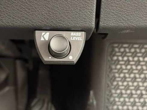 Used 2023 Nissan Ariya AWD image 22