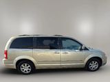 Used 2010 Chrysler Town & Country Touring image 6
