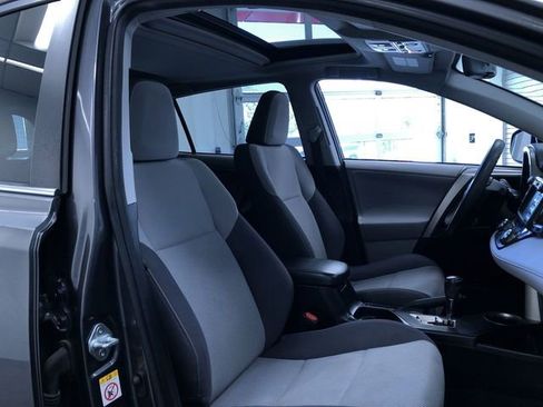 Used 2013 Toyota RAV4 XLE image 15