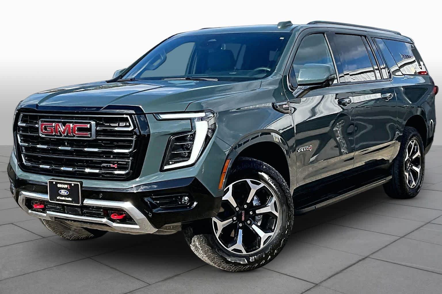 Used 2025 GMC Yukon XL AT4 AWD/4WD image 37
