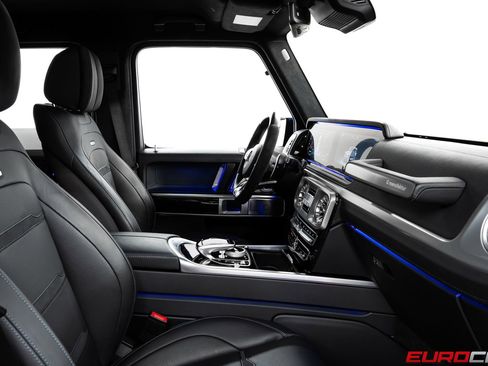 Used 2022 Mercedes-Benz G 63 AMG 4MATIC w/ G Manufaktur Interior Package image 33