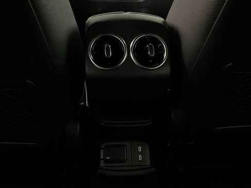 Used 2025 Mercedes-Benz GLA 250 image 13