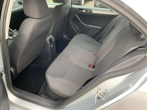 Used 2015 Volkswagen Jetta SE image 12