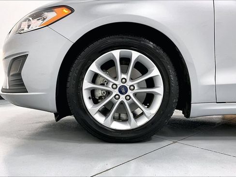 Used 2020 Ford Fusion SE FWD image 10