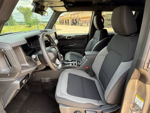 New 2025 Ford Bronco Big Bend image 15