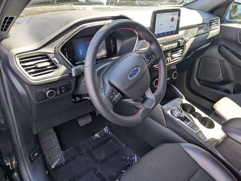 Used 2025 Ford Escape ST-Line image 13