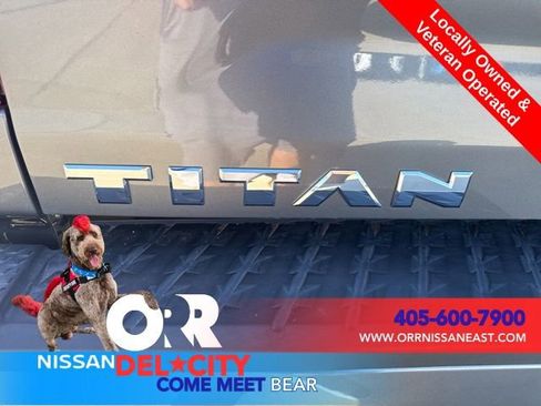 Used 2023 Nissan Titan SV w/ Accessory Utility Package image 11
