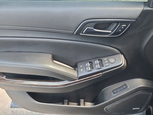 Used 2019 Chevrolet Tahoe LT AWD/4WD image 14