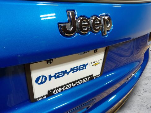 Used 2025 Jeep Compass Limited AWD/4WD image 13