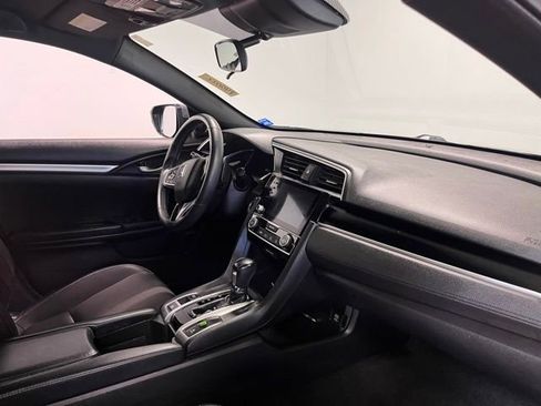 Used 2020 Honda Civic Sport image 11