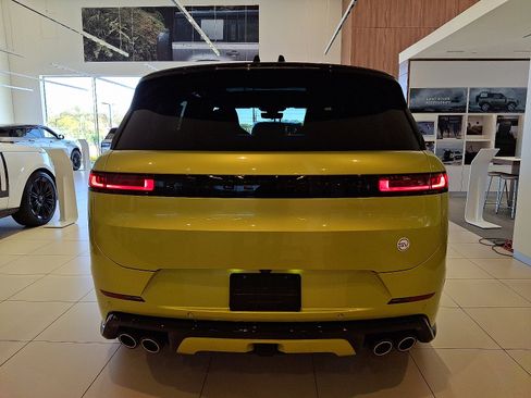 New 2025 Land Rover Range Rover Sport SV Edition Two image 4