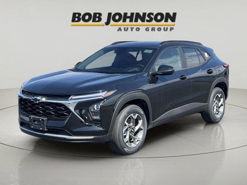 New 2026 Chevrolet Trax LT w/ LT Convenience Package FWD image 7
