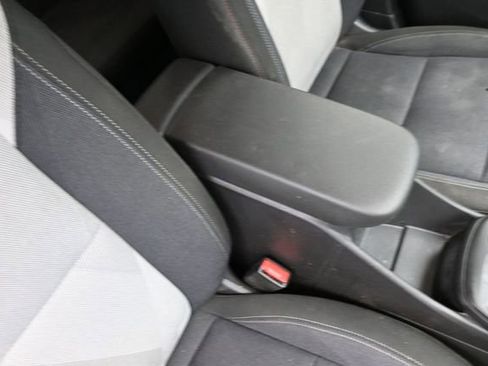 Used 2026 Chevrolet Trax RS FWD image 37