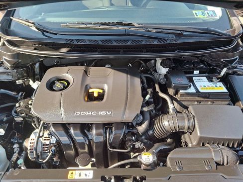 Certified 2018 Kia Forte LX w/ LX Rear Camera Package image 26